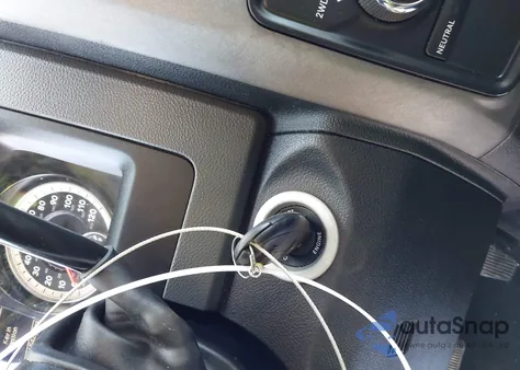 2014 Ram 1500 Express z USA, uszkodzony, nr VIN 1C6RR7KT4ES218989